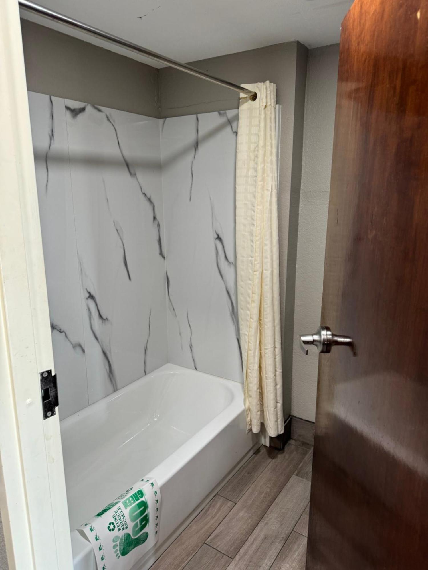 Nola Inn & Suites New Orleans Exteriér fotografie